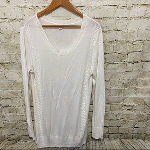 Liz Lange Maternity Ivory Ribbed Soft Pullover Sweater